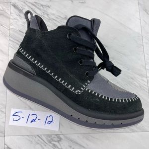 DECKERS X LAB Ko-Z Chukka Wedge Boots Black Grey 1118803 Women's Size 5